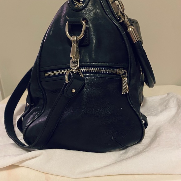 Rebecca Minkoff crossbody bag. Signature bag. Breaks down beautifully. - Picture 3 of 4